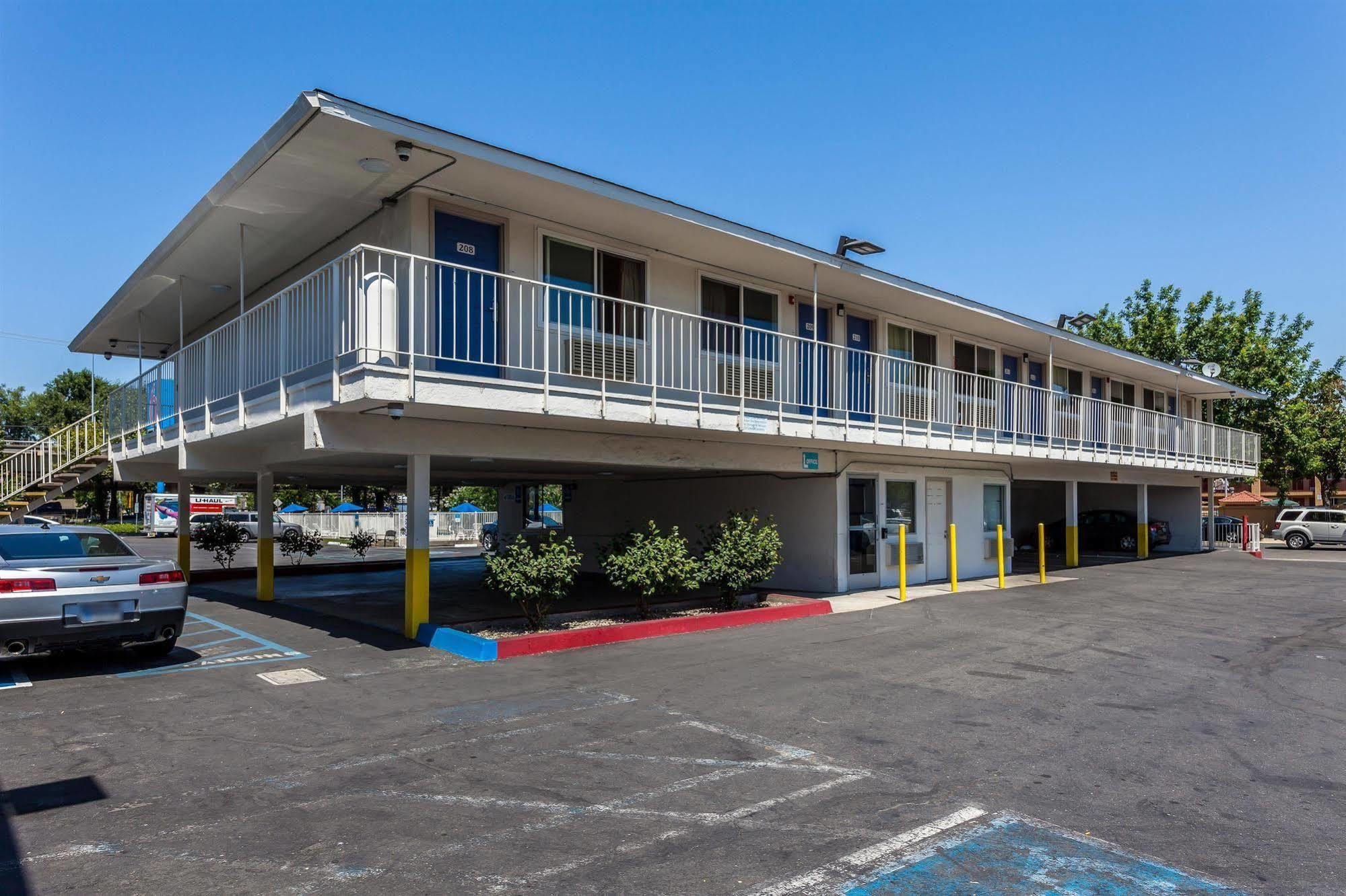 Motel 6 Sacramento, Ca - Downtown Exterior photo