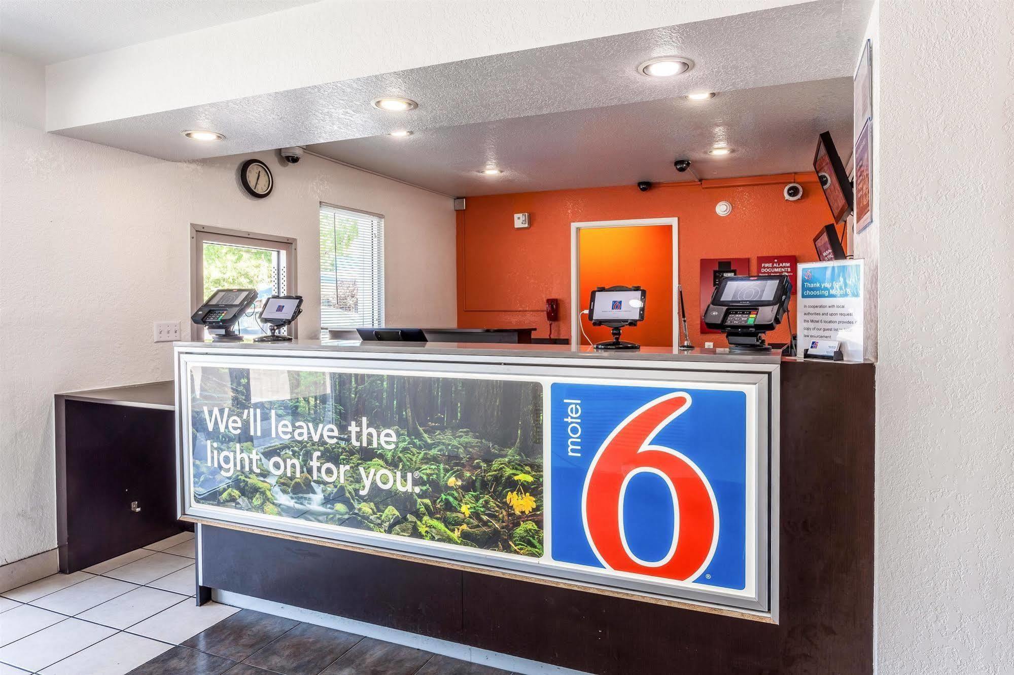 Motel 6 Sacramento, Ca - Downtown Exterior photo
